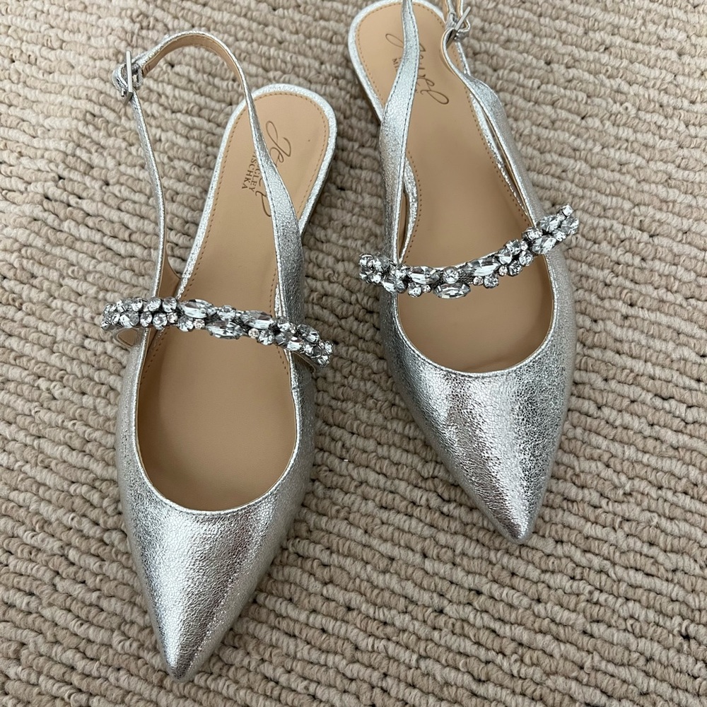 Jewel Badgley Mischka: Bambi Pointed Toe Sling ✨🥂